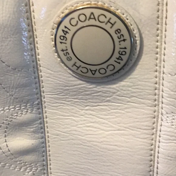 Beautiful Coach bag - Picture 4 of 11